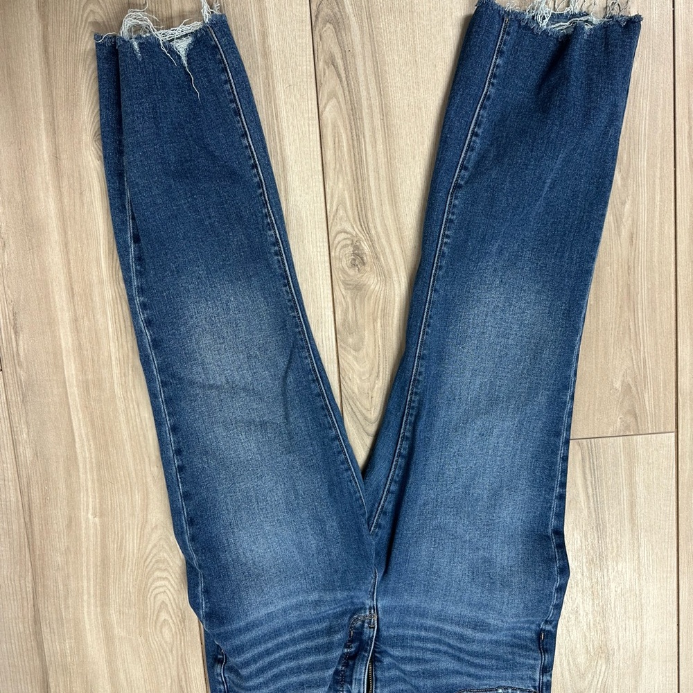 BKE Dark Blue Frayed Hem Cropped Jeans